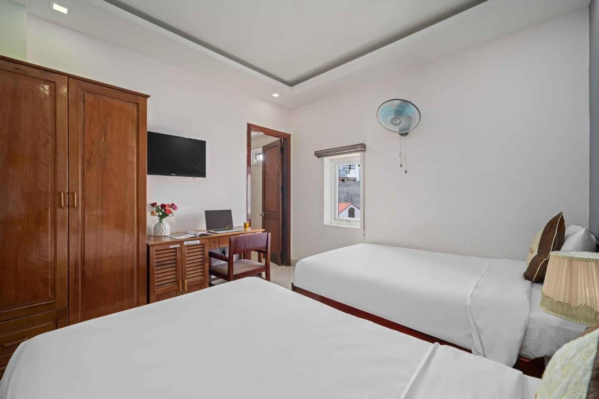 Kingdom Danang Hotel Buitenkant foto